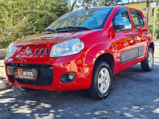 FIAT UNO 1.0 EVO VIVACE 8V FLEX 4P MANUAL FIAT UNO 1.0 EVO VIVACE 8V FLEX 4P MANUAL